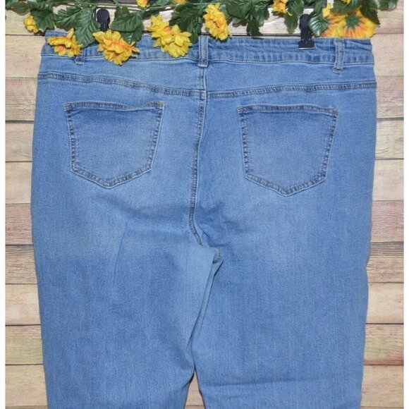 Ashley Stewart Ladies 18 Distressed Studded Skinny Blue Jeans Light Wash Stretch - Picture 8 of 11